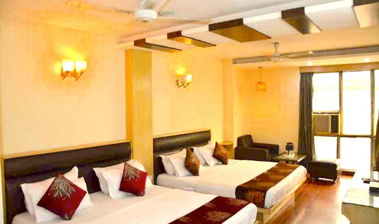 Hotel Milan Deluxe 新德里 外观 照片