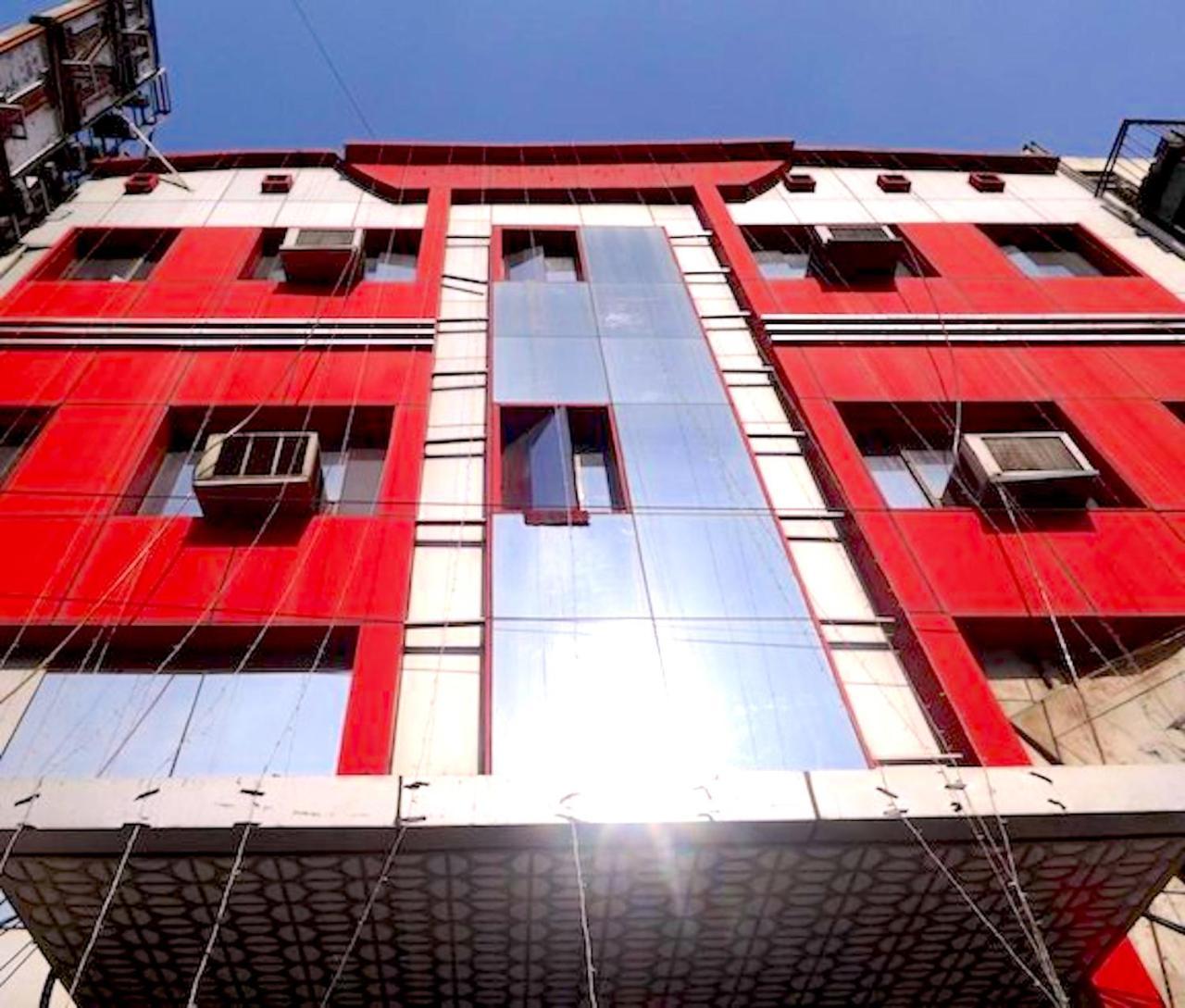 Hotel Milan Deluxe 新德里 外观 照片