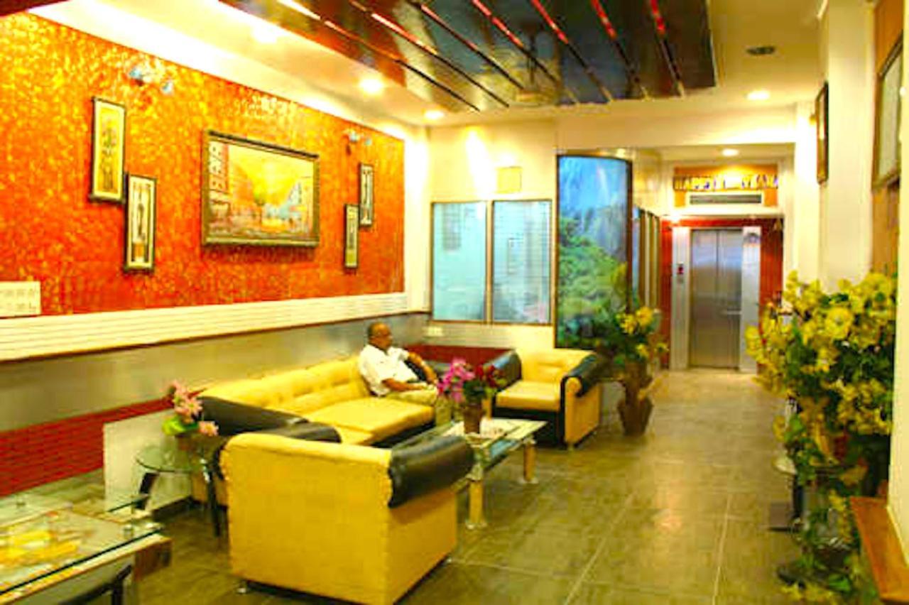 Hotel Milan Deluxe 新德里 外观 照片